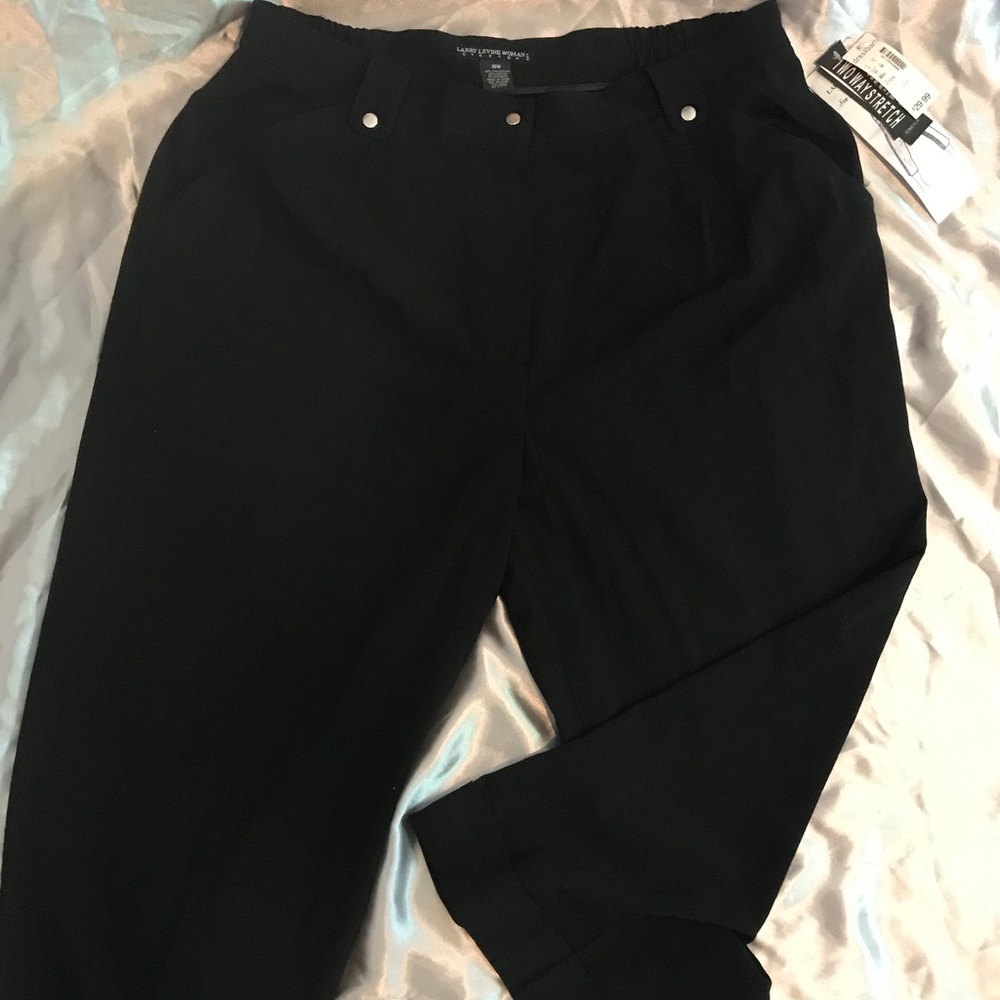 NWT women’s 18w pants